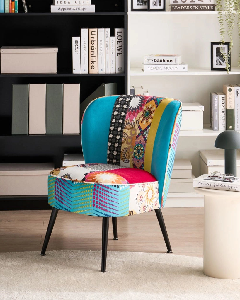 Poltrona Blu Tessuto multicolore senza braccioli Sedia senza braccioli capitonnè Verticale Gambe In Legno
