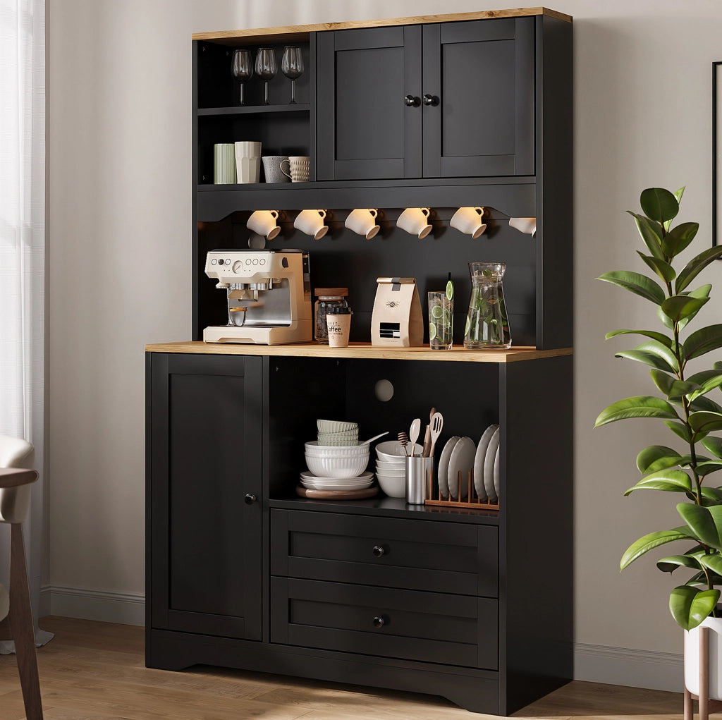 Credenza cucina multifunzione con LED, prese USB e ripiani regolabili