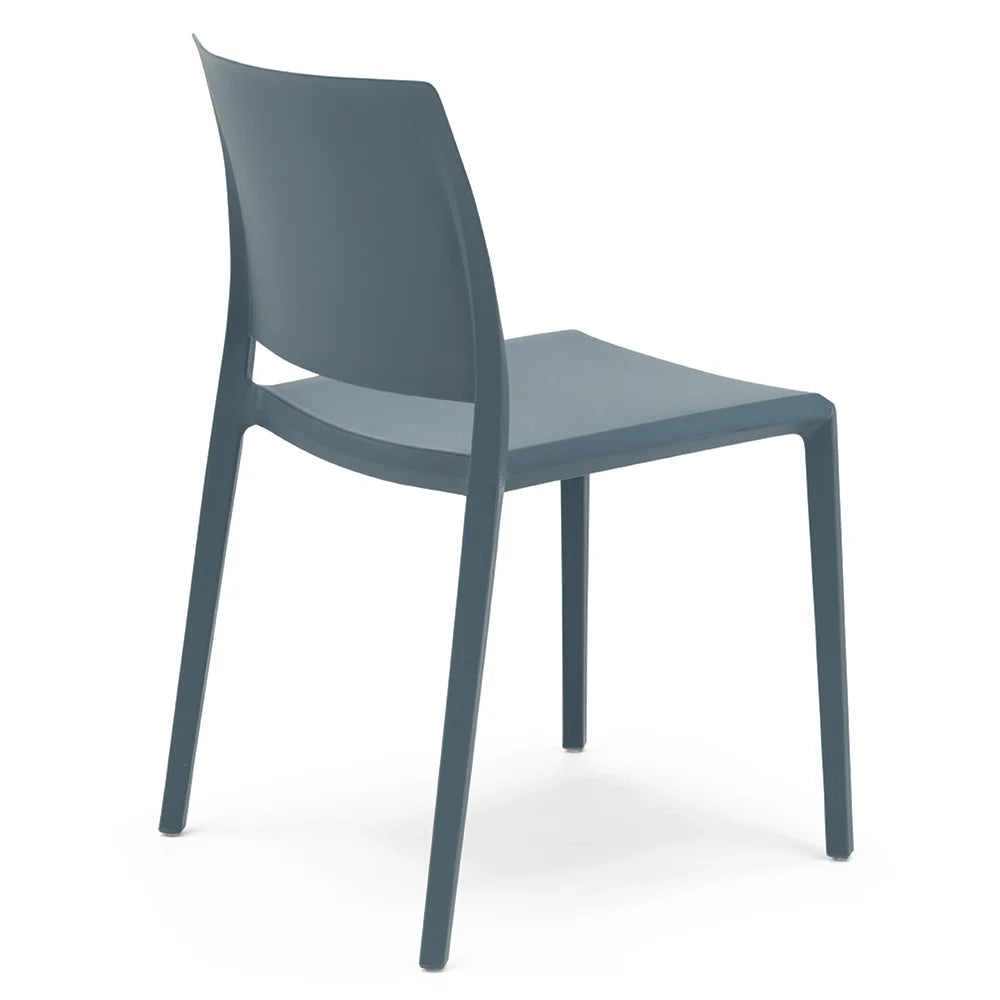 Set 4 sedie in polipropilene MEGAN, impilabile, resistente ai raggi UV, design moderno, ideale per sala da pranzo, cucina, sala d’attesa, bar, ristoranti o giardino, colore Avio