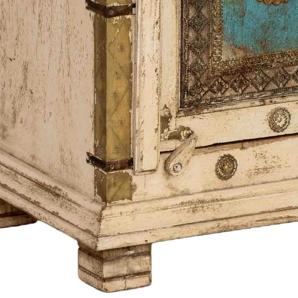 Armadio artigianale in legno bianco, 53x40x149h cm