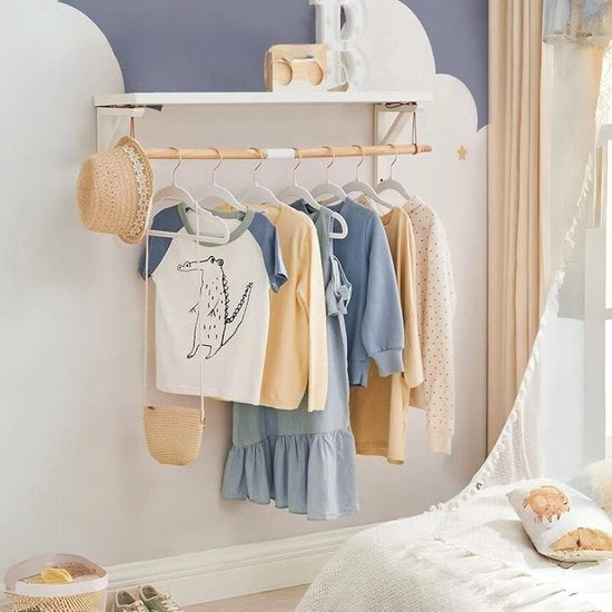 Set di 50 grucce per bambini con ganci rosé dorati – grucce antislip in velluto - spazio risparmiato e elegante bianco – perfette per abiti da bambino e bambina