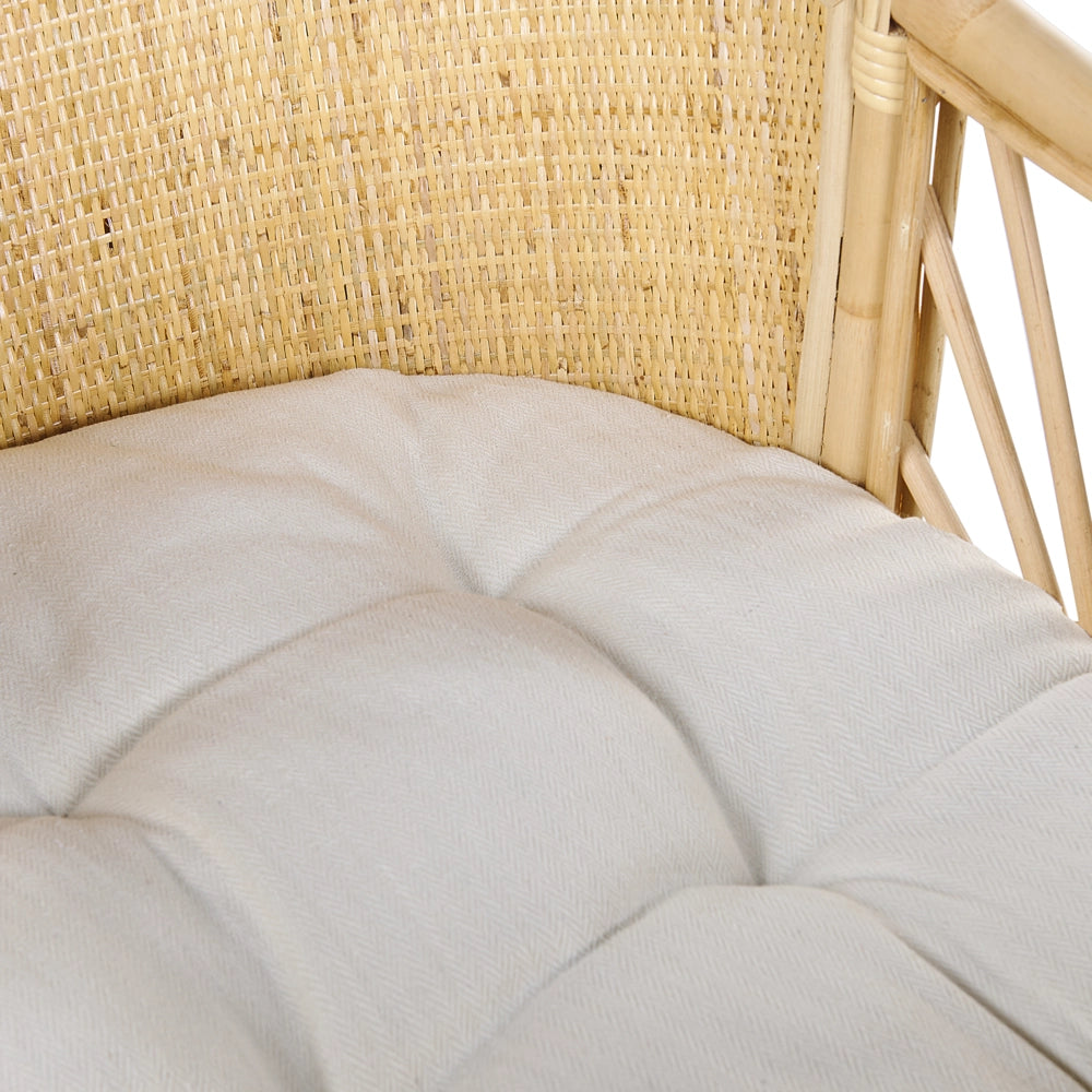 Culla in rattan rustica per bambini con cuscini e ripiano accessorio naturale arredo in stile rustico