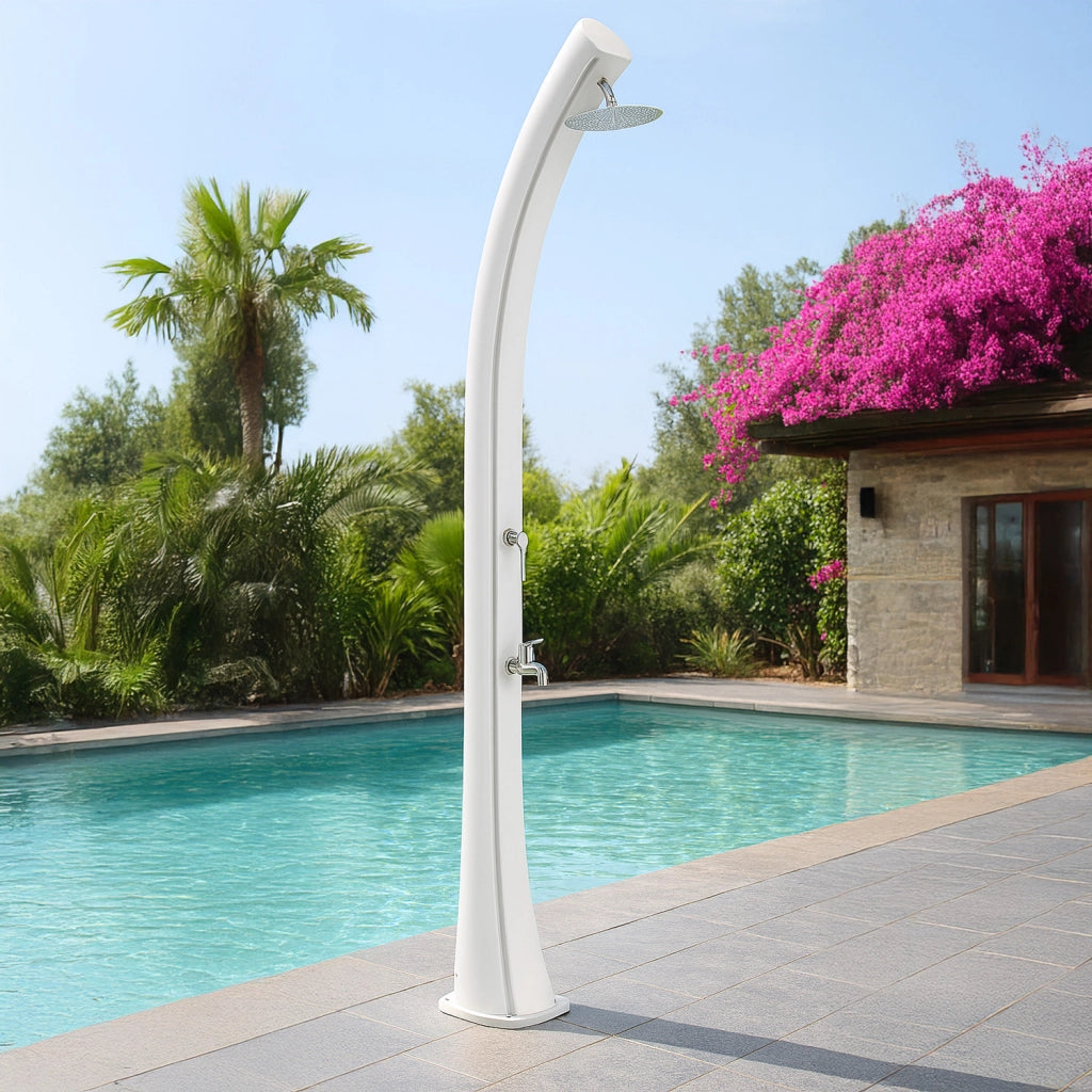 Doccia Solare Bianca da Esterno in Polietilene HD, Altezza 226 cm, Serbatoio da 40 Litri, Lavapiedi e Soffione da 15.24 cm  STARMATRIX RIOXXL-SS0935XXL-WHITE.