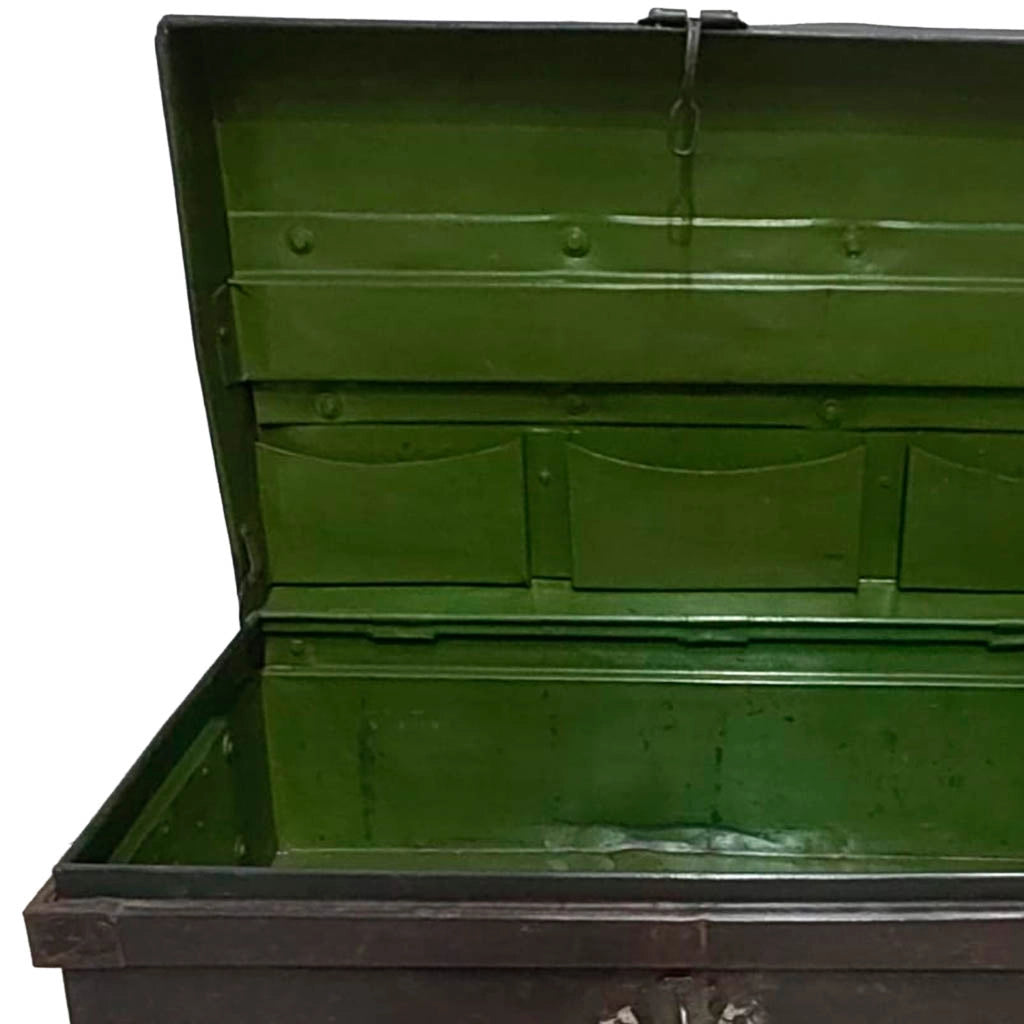 Valigia artigianale in metallo, 67x37x25h cm