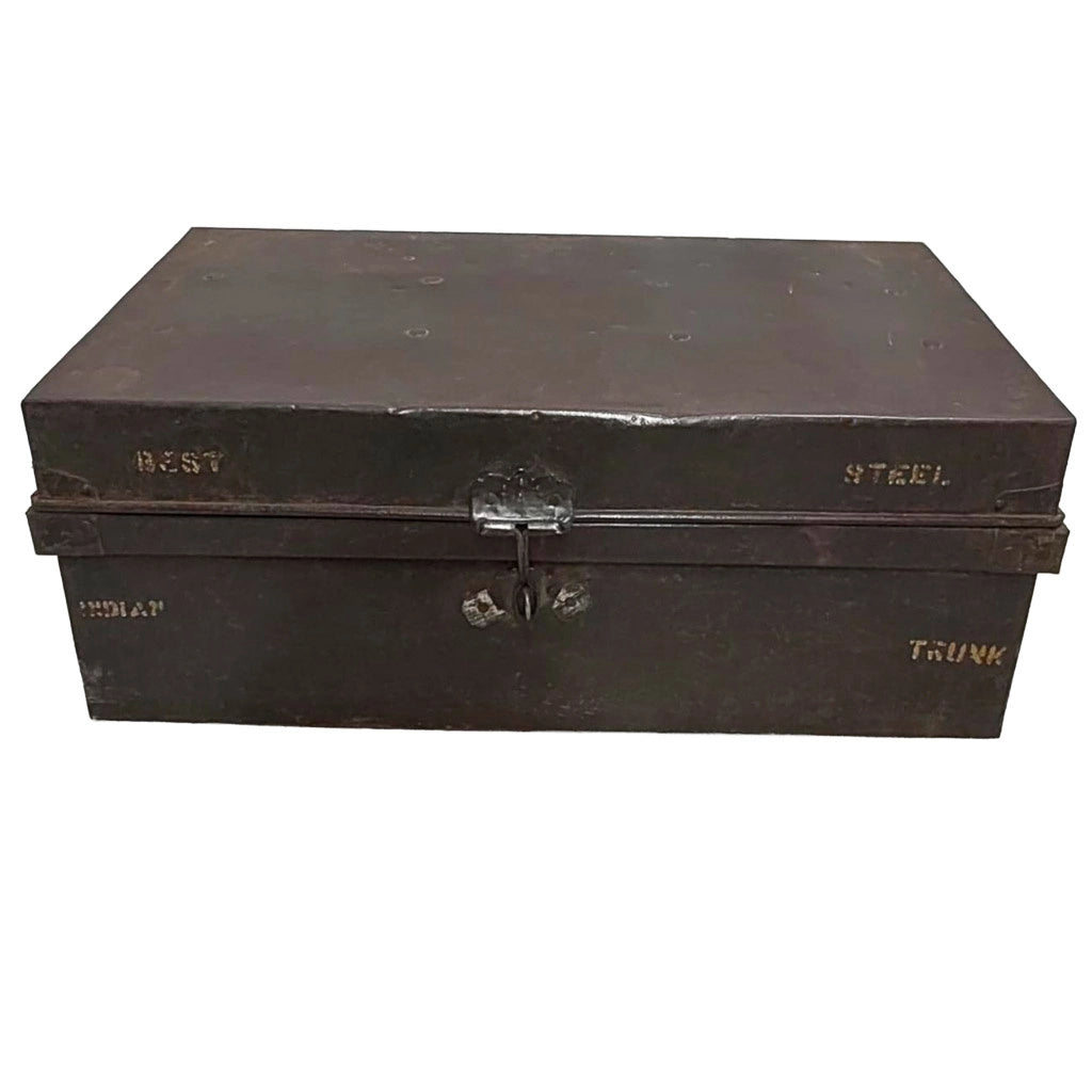Valigia artigianale in metallo, 67x37x25h cm