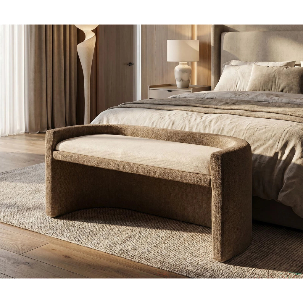 Panca dal design nordico con struttura in MDF e seduta imbottita beige