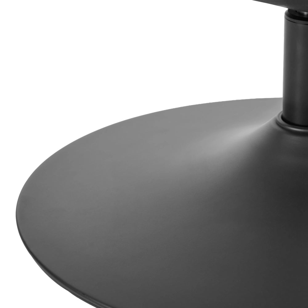 Poltrona girevole in ecopelle nero, base singola, con seduta imbottita e cuciture decorative, stile moderno di metà secolo