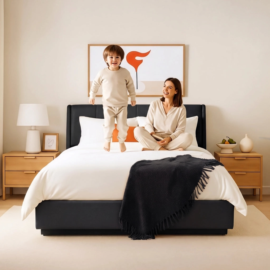 Letto Francese Contenitore Tröstiar con Apertura a Ribalta e Luce LED 140x200 cm - Similpelle Nero [en.casa]