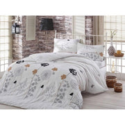 Completo letto - 1 copripiumino 220 x 240 cm + 2 federe 60 x 60 cm - 65% cotone, 35% poliestere - Bianco