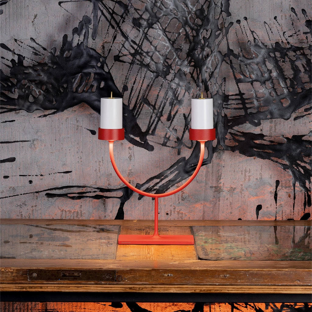 Perpetua Lampada da tavolo Double 2 bracci LED senza fili, ricaricabile, colore Rosso, CRI 90, IP54 per interni ed esterni, design iconico moderno