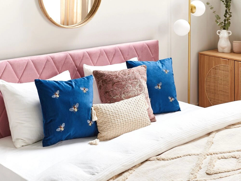 Set di 2 cuscini decorativi in velluto blu 45 x 45 cm con motivo con api soggiorno camera da letto