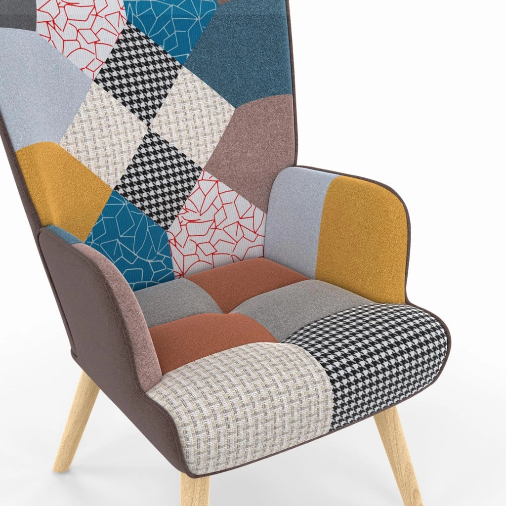 Poltrona scandinava IVAR con poggiapiedi in tessuto patchwork multicolore