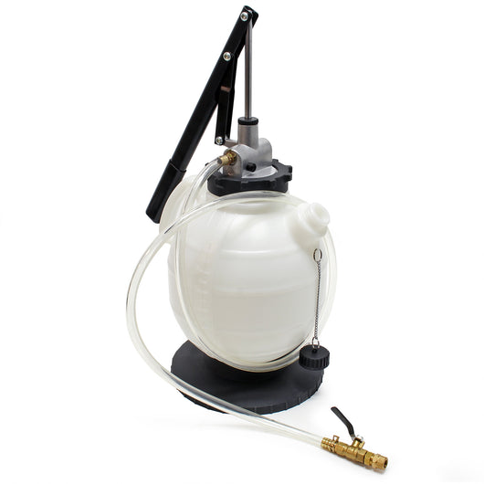 Riempitore d’olio di 7 litri con pompa ad azionamento manuale e 15 adattatori per veicoli diversi