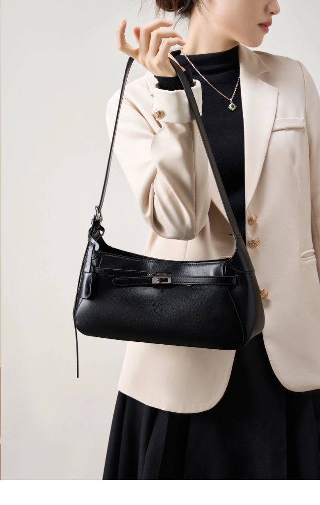 Borsa tote da donna in vera pelle, morbida e pratica.