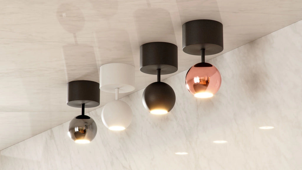 Faro LED da Soffitto Bora Surface 4,5W 38º 3000K Nero Opaco Orientabile: Design Sferico per Illuminazione d'Accento Professionale e Moderna.