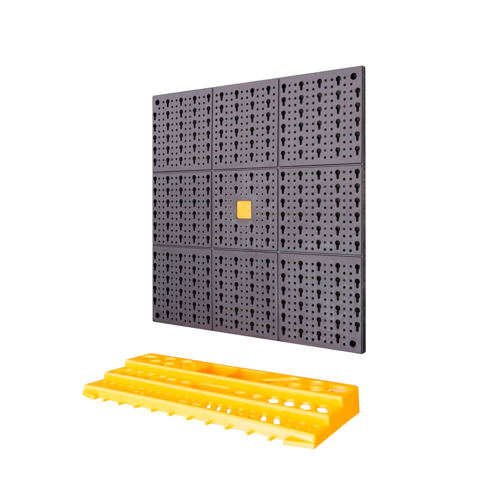 Set pannelli portautensili da parete con mensole e 50 ganci in polipropilene colore nero Artplast