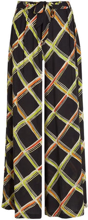Abbigliamento per donna - Stile elegante con cintura - Tasche laterali - Tela di alta qualità - Disegno grafico moderno - Pannelli piegati - Pantaloncino lungo