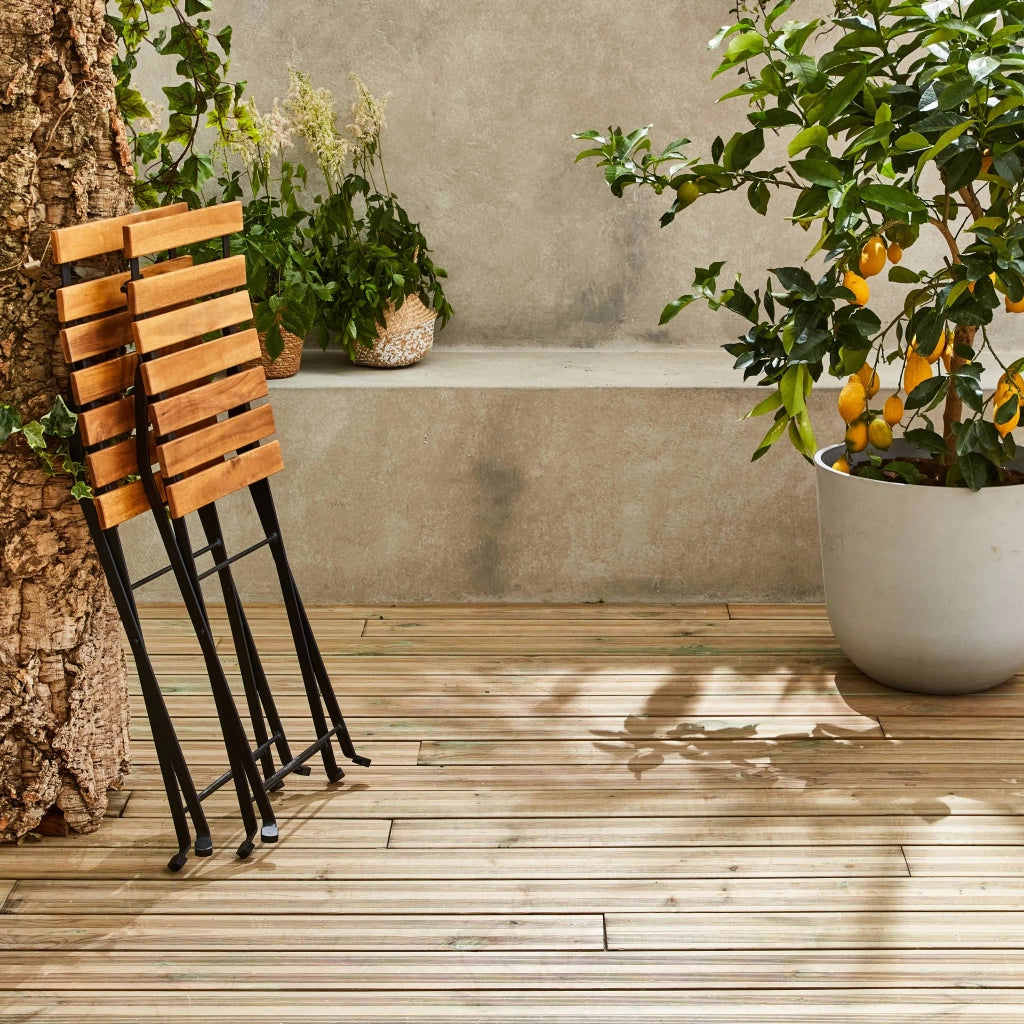Set tavolo da giardino in legno e metallo con 2 sedie pieghevoli, nero