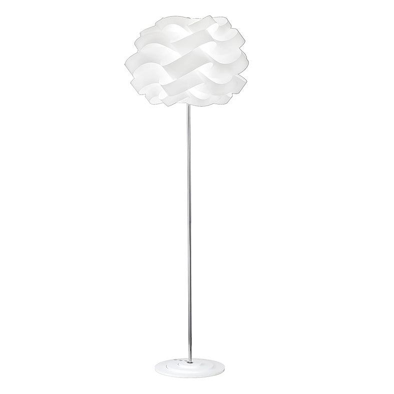 Lampada da Terra Piantana CARRIE Rossi Group, stelo cromato e diffusore in policarbonato bianco, attacco E27, IP20, 75W - CAR003