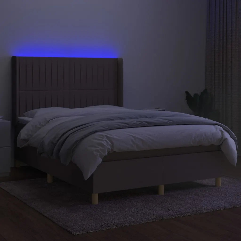 Letto a Molle con Materasso e LED Tortora 140x190 cm in Tessuto 3139033