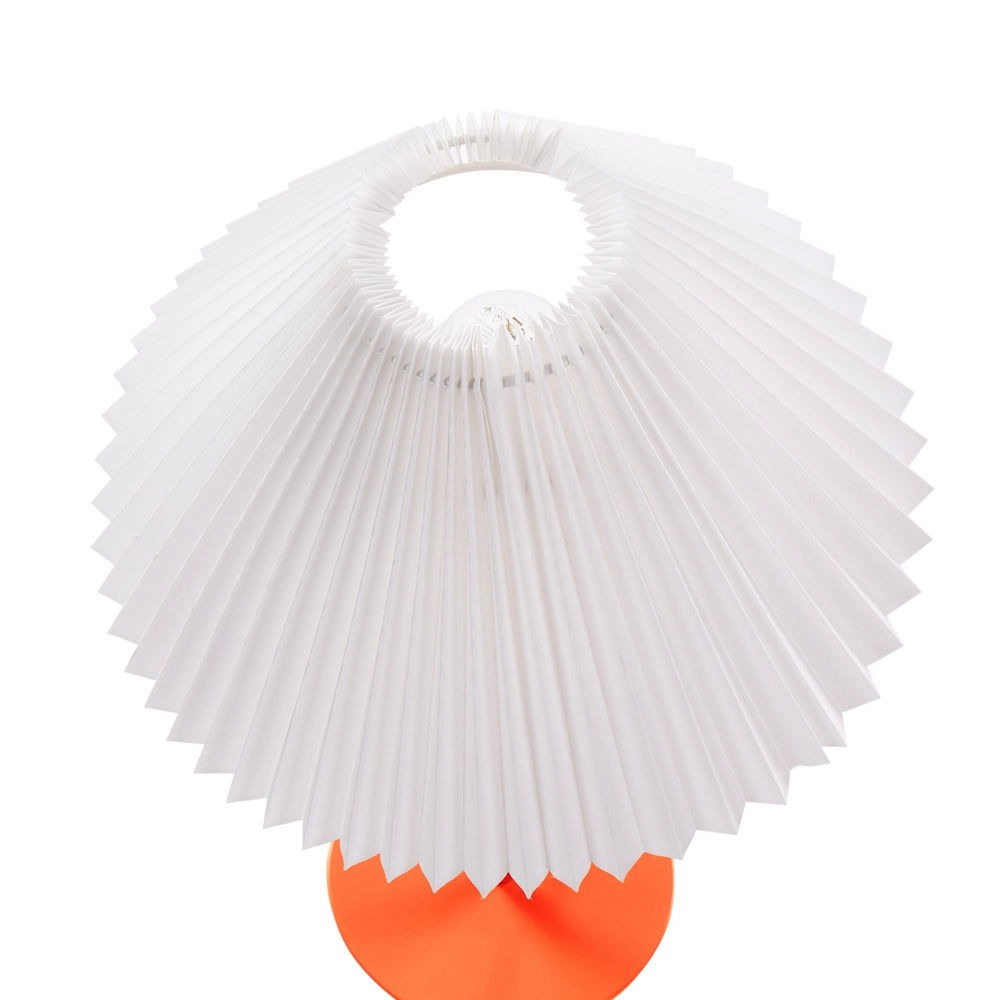 Lampada da tavolo moderna con base in metallo e paralume sintetico plissettato arancione camera da letto comodino