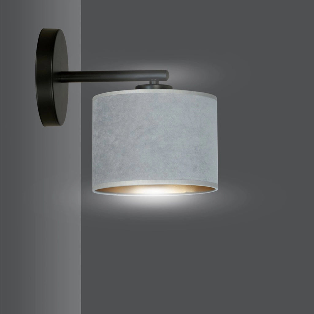 Applique Hilde in acciaio nero con paralume grigio