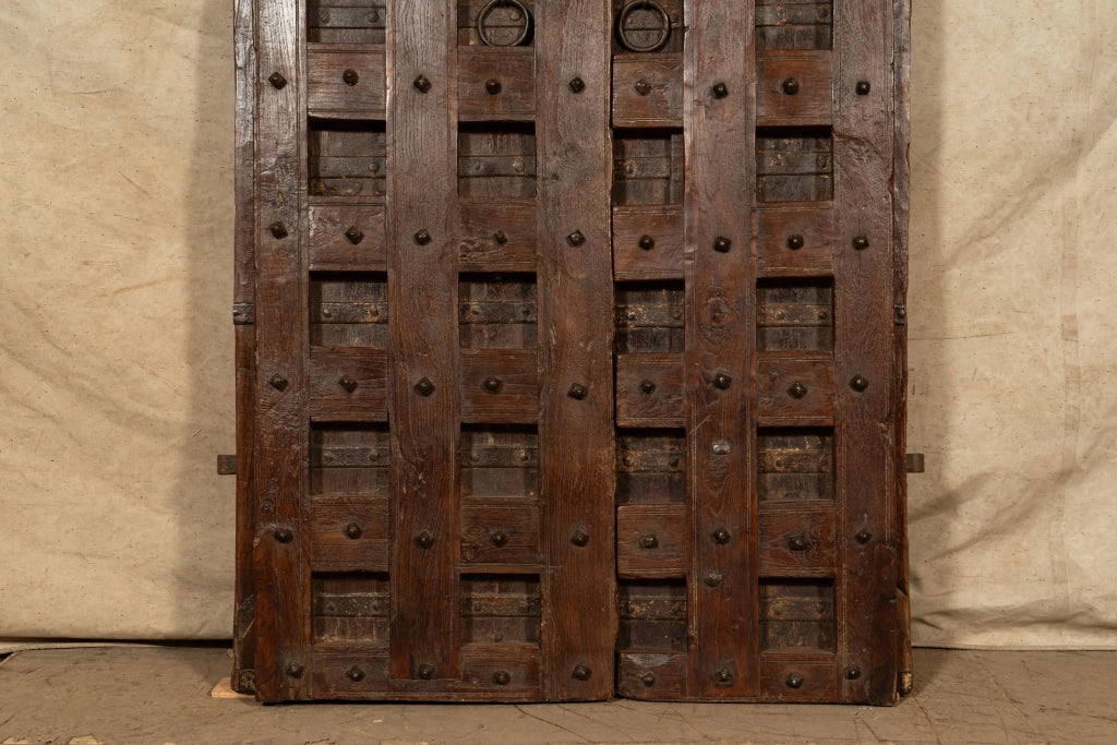 Biscottini Porta portone in legno massello e ferro da interno o da esterno vecchia e antica medievale scorrevole