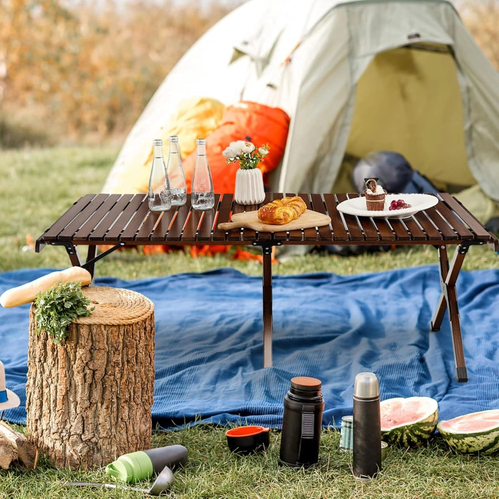 Tavolo Pieghevole da Esterno, Tavolo da Picnic da Campeggio in Bambù, per 4-6 Persone, Tavolo Portatile con una Borsa, la Portata di 50kg, 122 x 60 x 43,5cm (Brown)