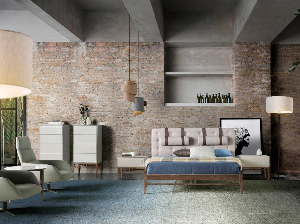 Comodino in legno beige e noce