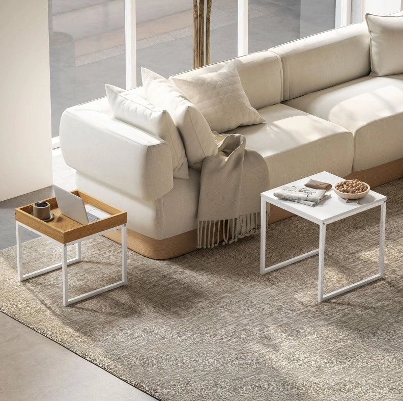 Set di tavolini da caffè 45x45x45 cm e 40x40x40 cm con vassoio rimovibile in acciaio bianco