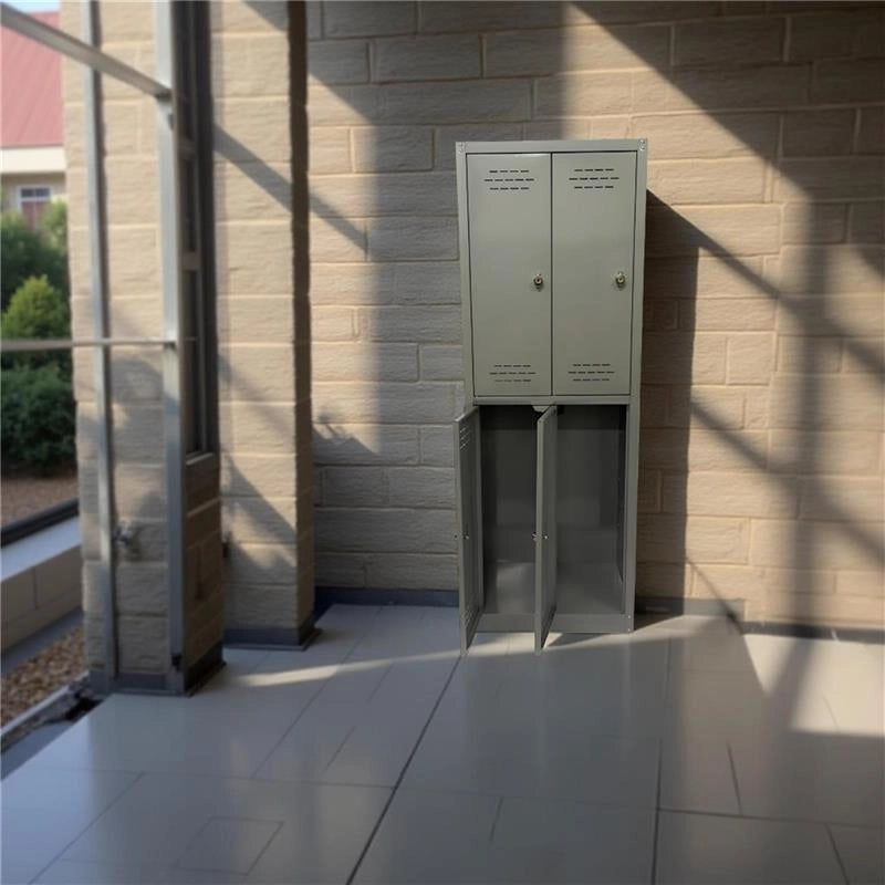 SPOGLIATOIO IN METALLO CON  4 ANTE  60 X 40 X H167 CM