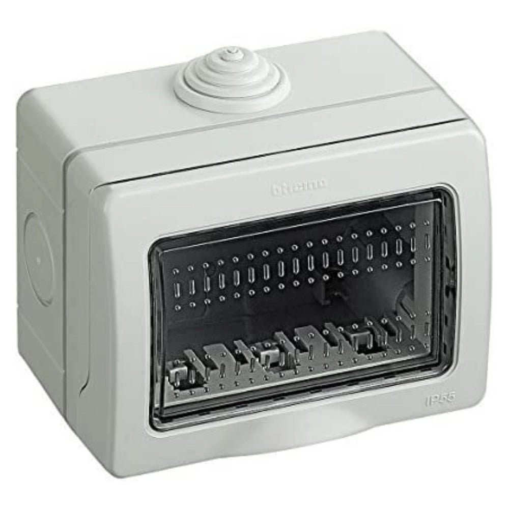 Custodia protettiva ip55 bticino 25503 per 3 moduli matix