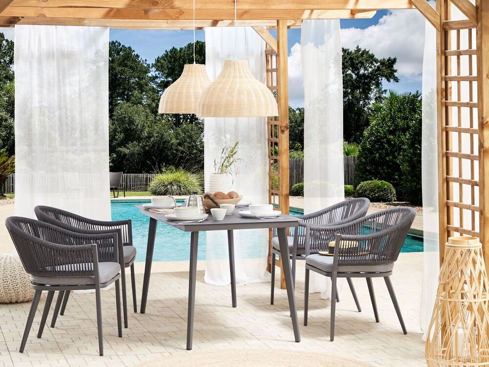 Tavolo da Pranzo da Giardino Grigio Finitura Opaca 140 x 80 cm Alluminio 4 Persone Rettangolare Minimalista Industriale