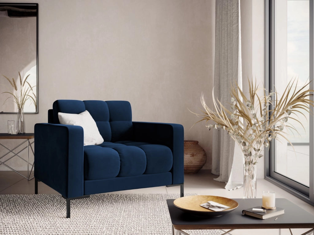 Cosmopolitan Design - Poltrona "Bali" in velluto blu reale 