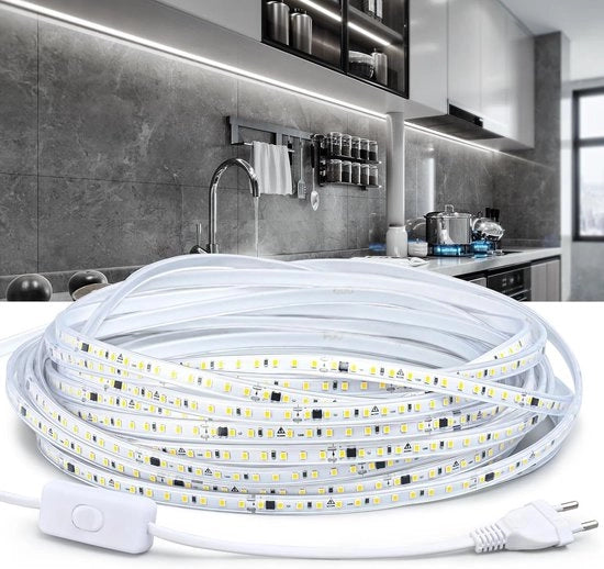 Striscia LED 10m Bianco Glaciale 6000K - Illuminazione acqua resistente per interni ed esterni