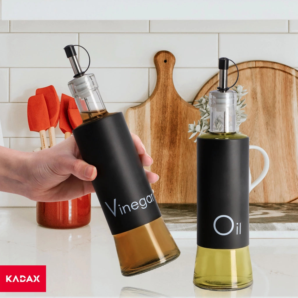 Set di 2 bottiglie in vetro KADAX da 320 ml con dosatore per aceto e olio.