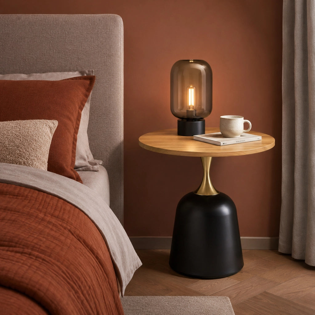 Tavolino laterale rotondo ULEVR con piano in melamina effetto legno e base in metallo