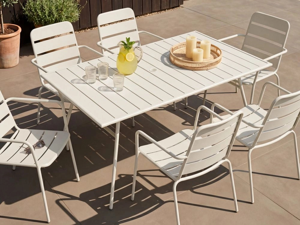 Tavolo da giardino in ferro zincato beige chiaro 160 x 90 cm, arredo da esterno verniciato a polvere, moderno
