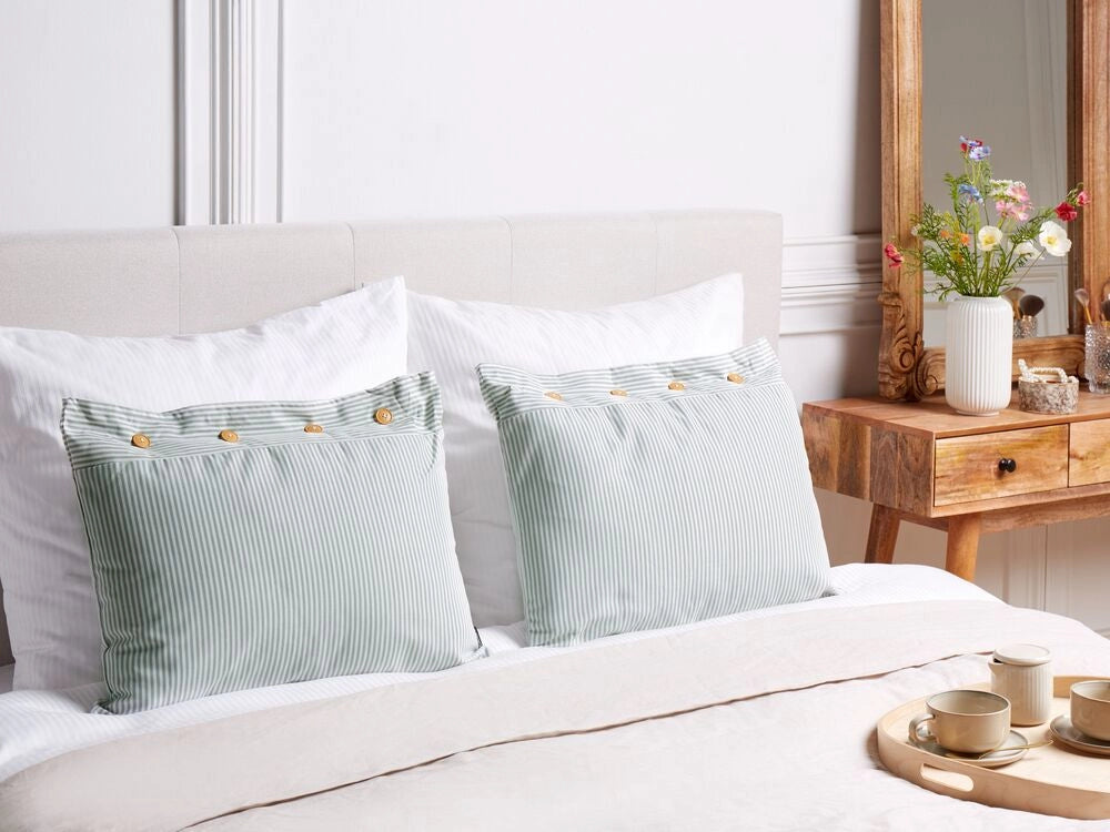 Set di 2 cuscini verde e bianco a righe quadrato con Bottoni 40 x 60 cm stile moderno