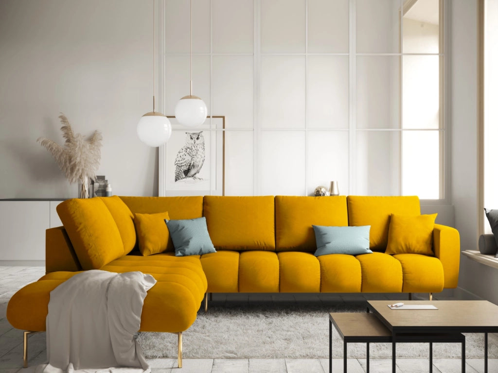 Cosmopolitan Design - Divano angolare sinistro "Hastings" 5 posti in velluto giallo 