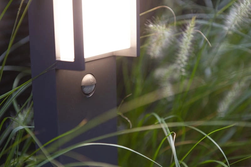 Lampione da giardino QUBO LED 16W sensore antracite Lutec
