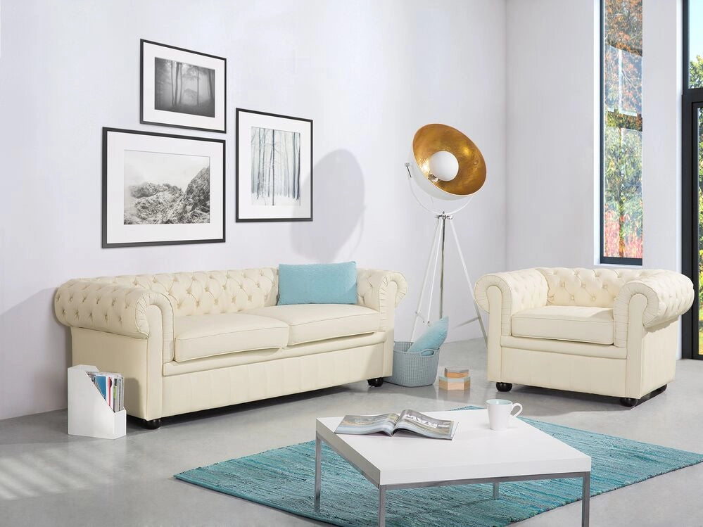 Set soggiorno Chesterfield tappezzeria in pelle crema gambe in legno scuro divano a 3 posti + poltrona contemporanea