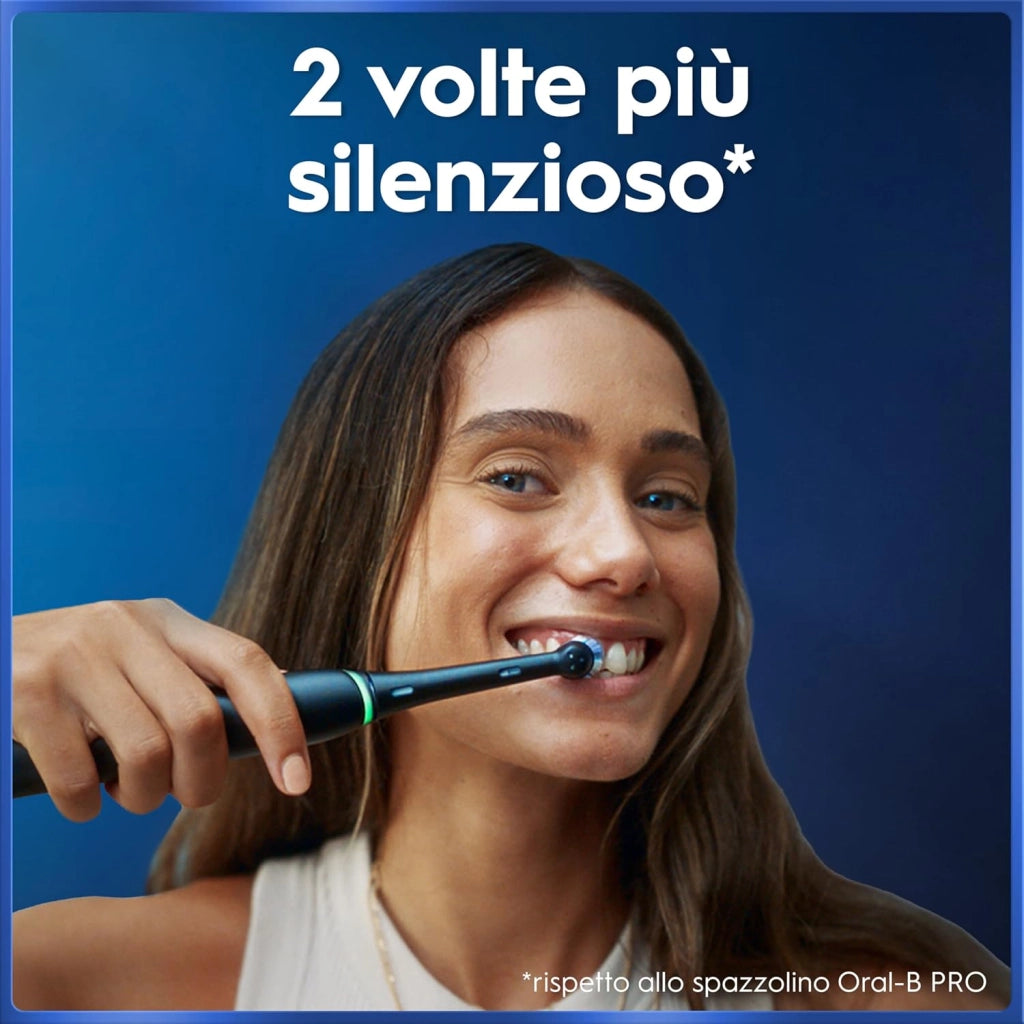 Oral-B iO 5 Spazzolino Elettrico, con 1 Testina di Ricambio, Astuccio, Nero - 1 Testine di Ricambio per Spazzolino Elettrico, Ricaricabile, Custodia da Viaggio, Sensore di Pressione, Pulizia Denti