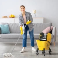 Secchio per Mocio con Ruote e Strizzatore Smontabile a Pressione, Capacità 26L, Include Mocio e Manico Giallo