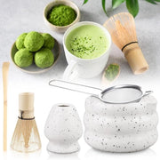 Set per cerimonia del tè giapponese tradizionale: set di tè matcha con ciotola, setaccio, setaccio e cucchiaio in bambù
