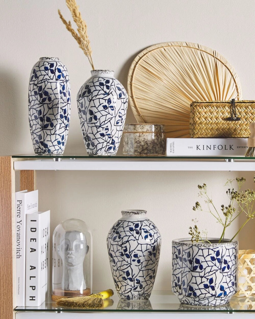 Vaso per fiori in gres porcellanato con motivo floreale stile retrò bianco e blu