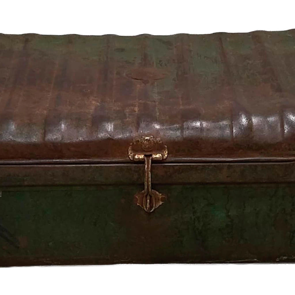 Valigia artigianale in metallo, 67x37x25h cm