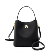 Borsa a tracolla da donna in vera pelle, colore nero.