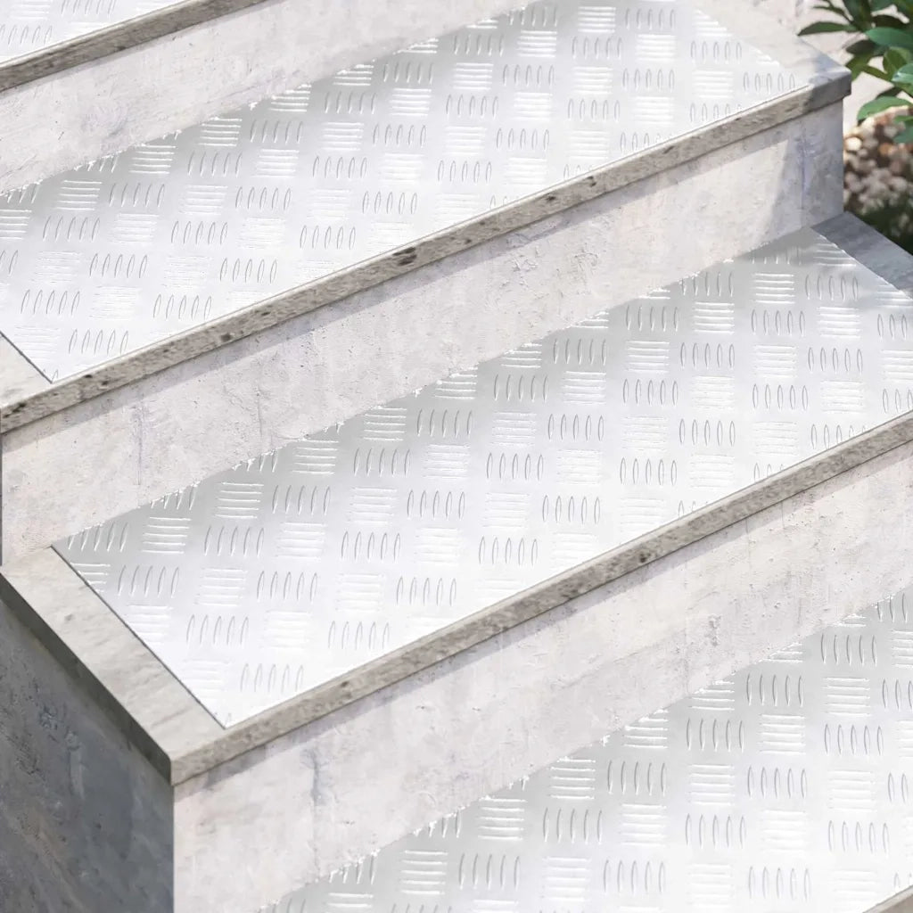 Gradini per Scale 4 pz | Tappetini per scale autoadesivi Argento 90 x 30 cm Alluminio
