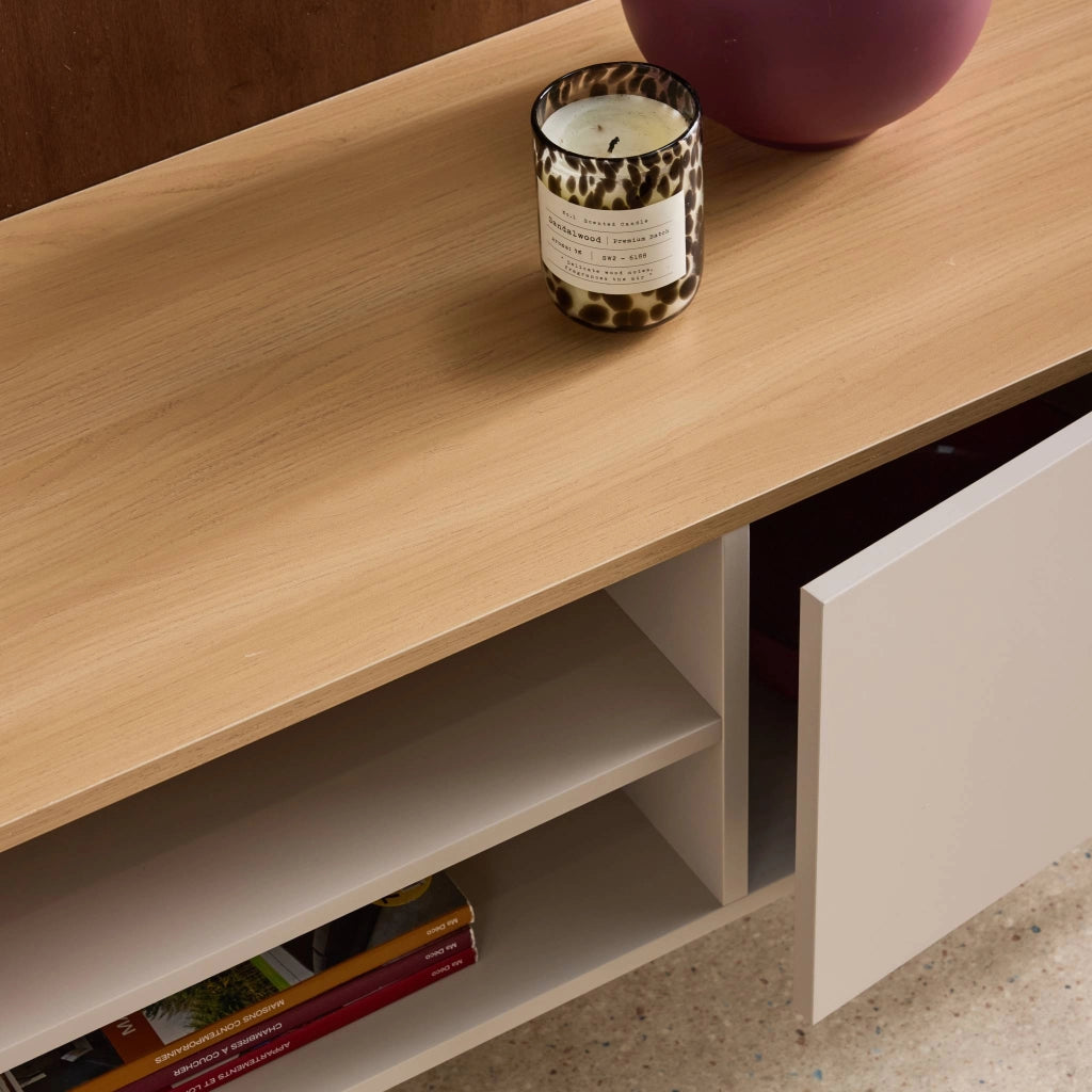 Mobile tv in metallo e decorazione in legno 2 ante, 140cm, beige